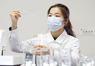 Why is it important to add hpmc to tile adhesive?